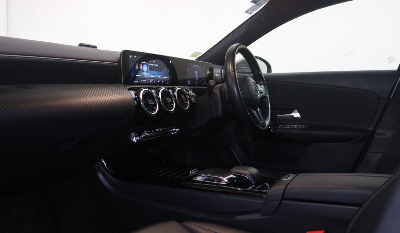 2020 Mercedes-Benz A180 full