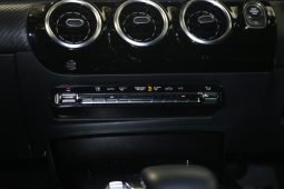2020 Mercedes-Benz A180 full