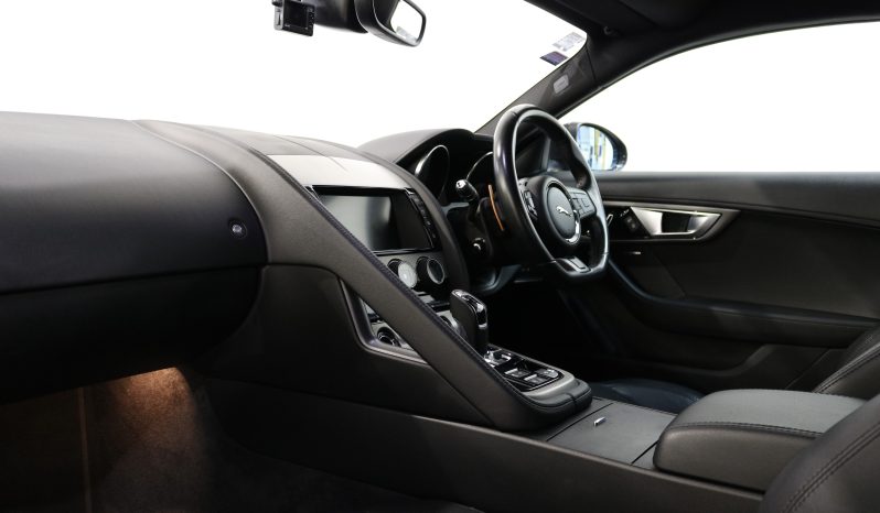 2017 Jaguar F-Type full