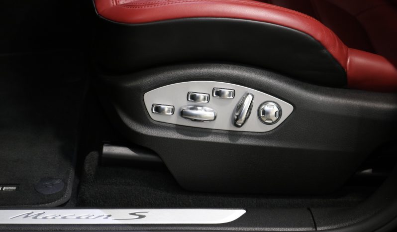 2018 Porsche Macan S full