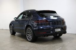 2016 Porsche Macan GTS full