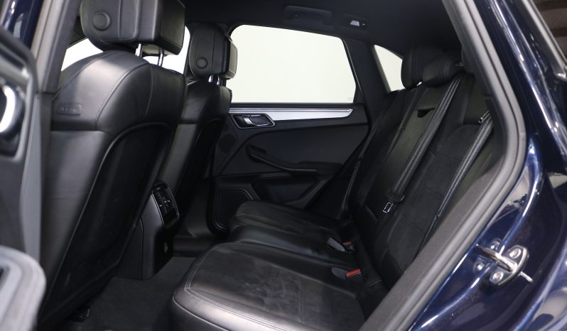 2016 Porsche Macan GTS full