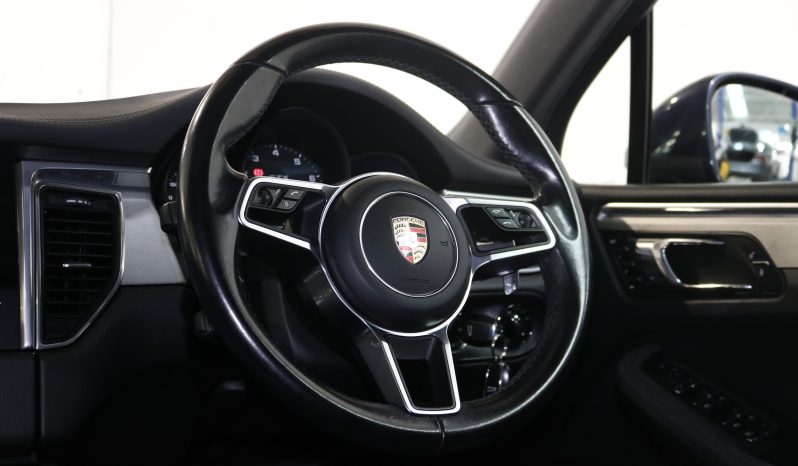 2016 Porsche Macan GTS full