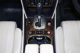 2013 Bentley Continental Flying Spur full