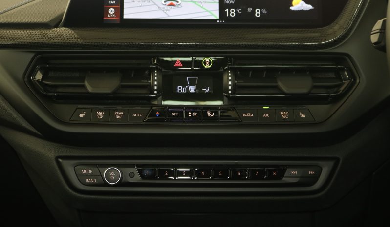 2024 BMW 118i M-Sport full