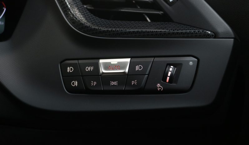 2024 BMW 118i M-Sport full