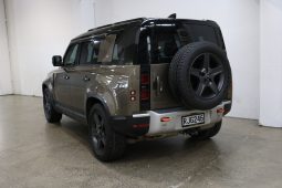 2023 Land Rover Defender 110 D300 SE full