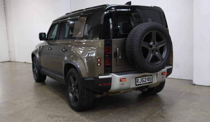2023 Land Rover Defender 110 D300 SE full