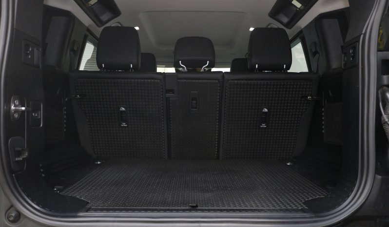 2023 Land Rover Defender 110 D300 SE full