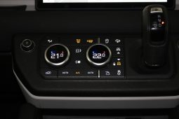 2023 Land Rover Defender 110 D300 SE full