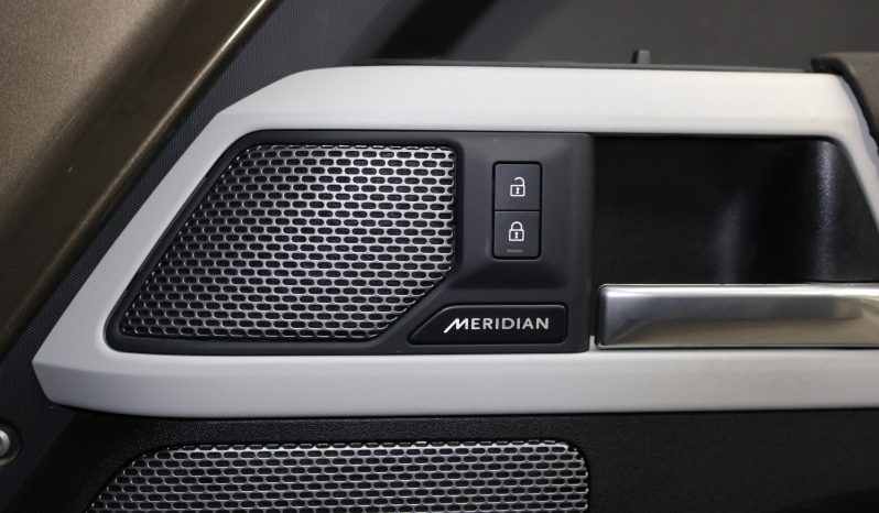 2023 Land Rover Defender 110 D300 SE full