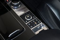 2017 Land Rover Range Rover Vogue SDV8 SE full