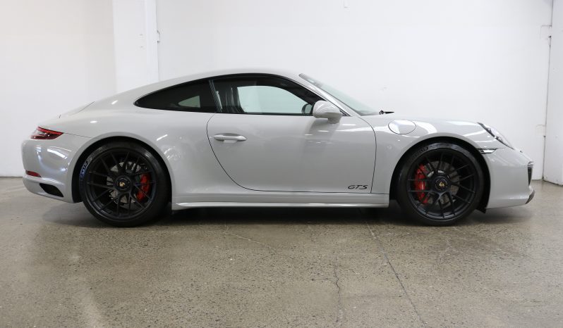 2019 Porsche Carrera GTS full