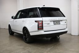 2017 Land Rover Range Rover Vogue SDV8 SE full